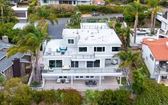 Aerial view of a modern detox center in Los Angeles, California Detox - Orange County, surrounded by lush greenery.